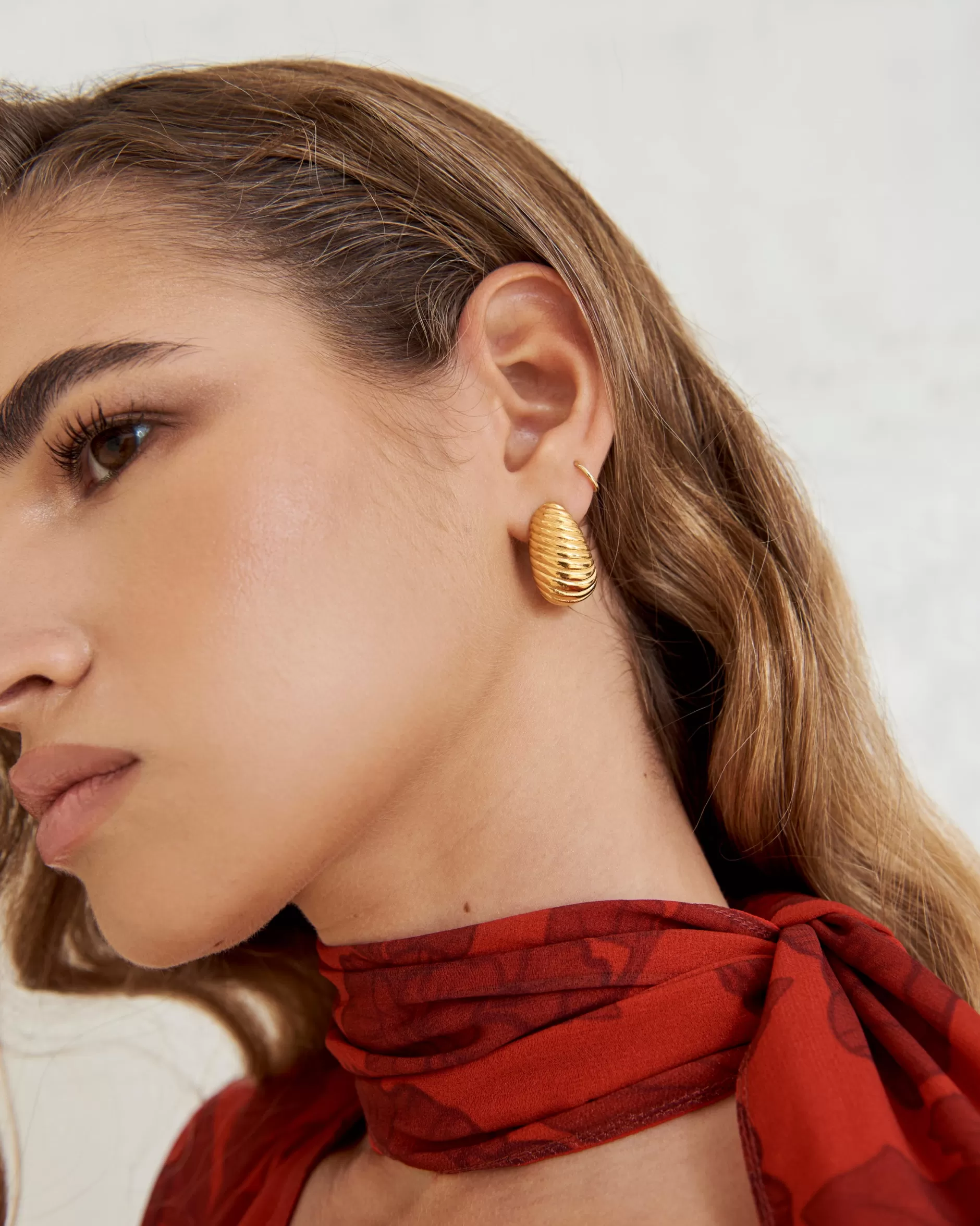 Lady Pipa Joyas-Pendientes Semiaro Relieve